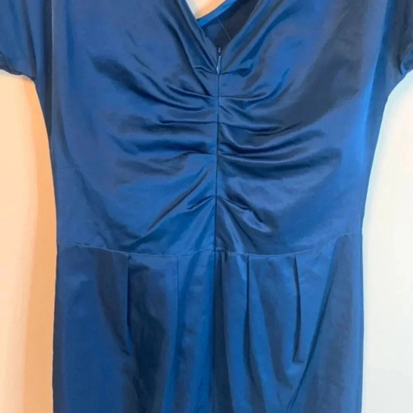 Vera Wang Lavender Label Royal Blue V-Neck Short Sleeve Dress 4 - Picture 7 of 13